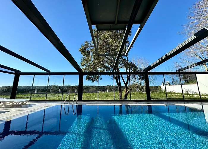Green Roof Hotel & Spa